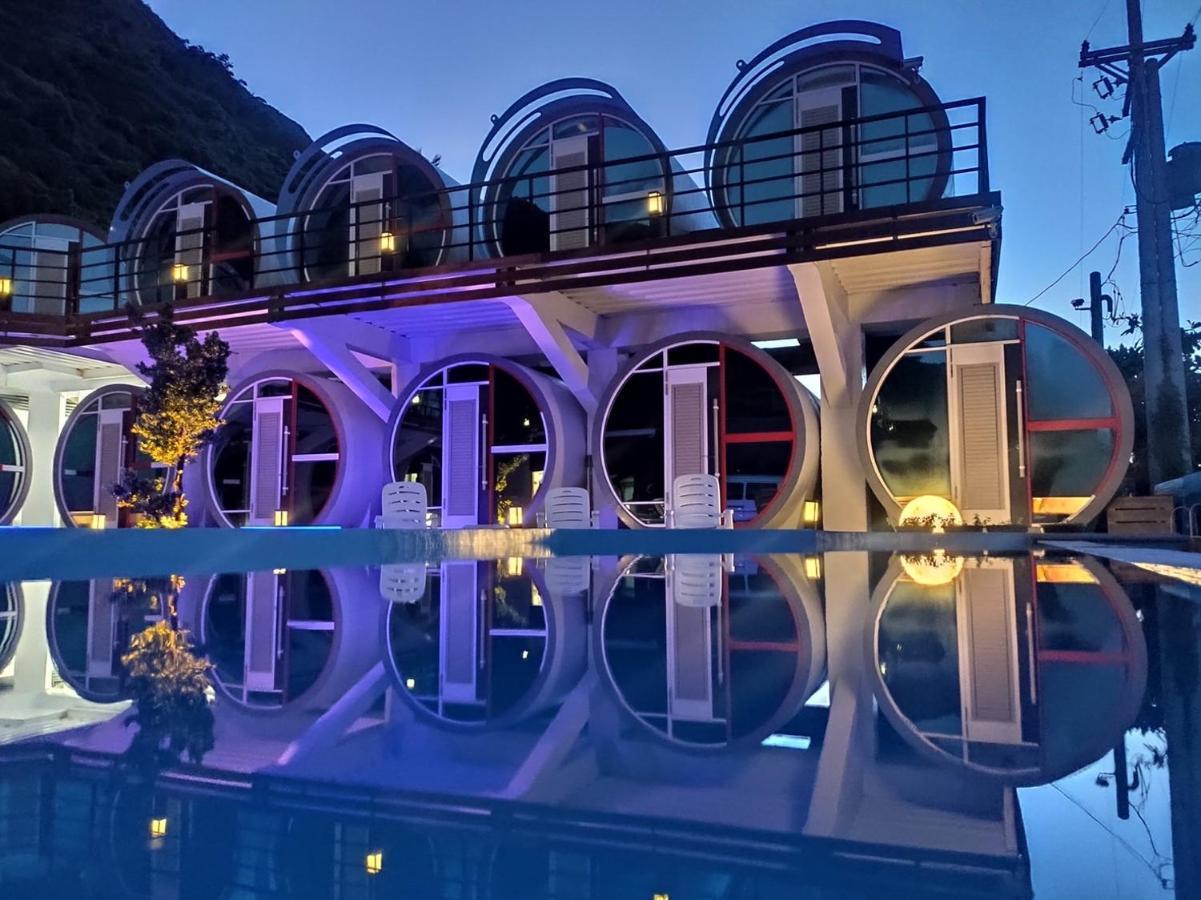Tube18 Bed & Breakfast Lyudao Bagian luar foto